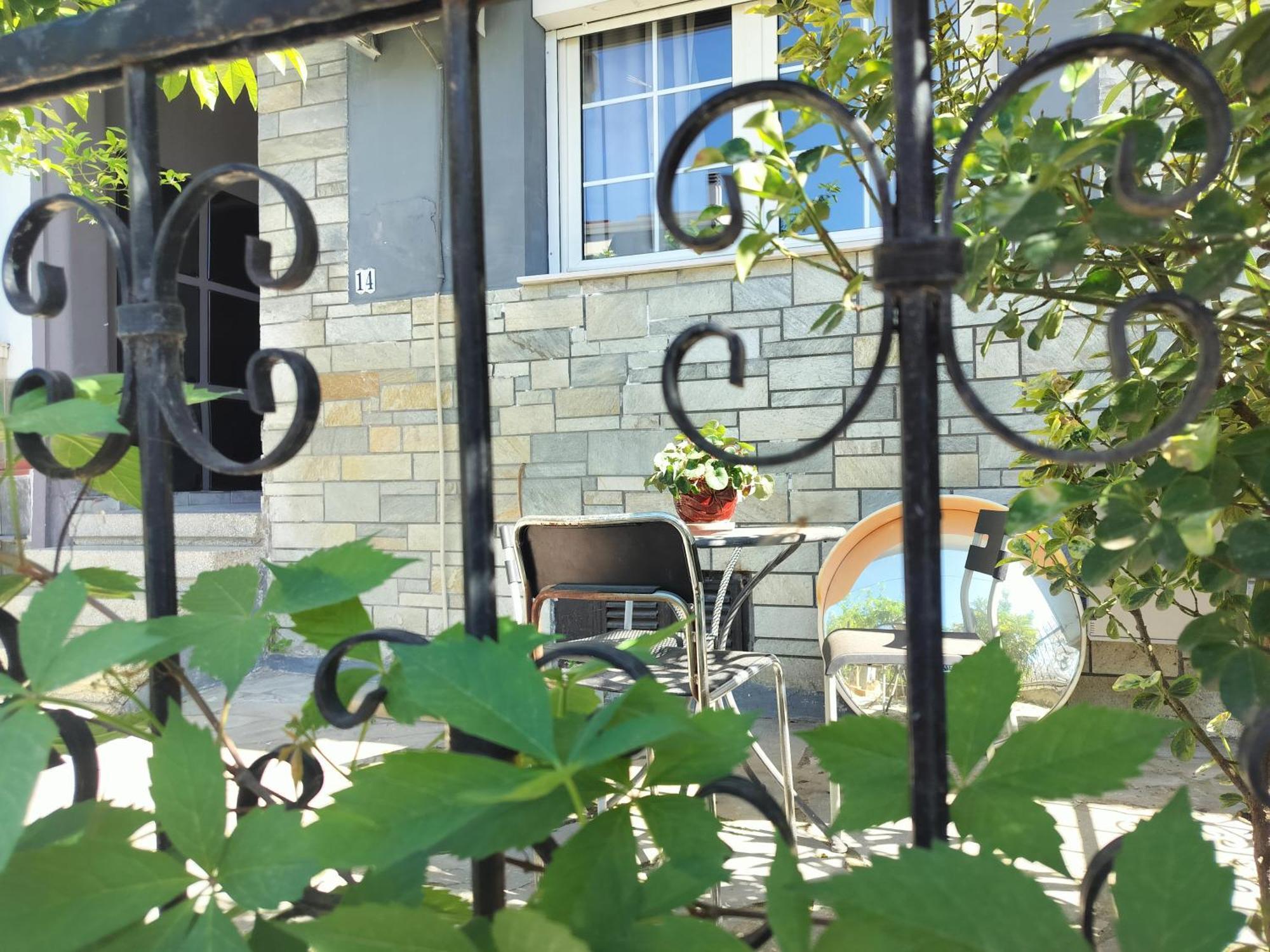 Isalos - Explore Center By Foot - Close To Helexpo, & Hospital